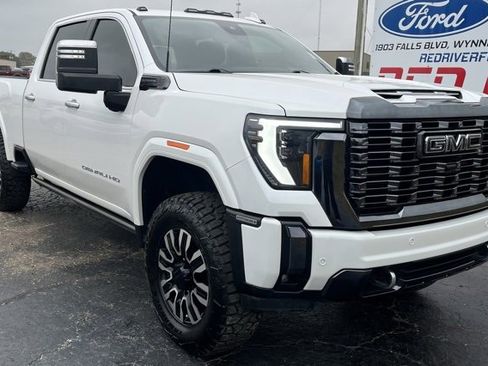 Used 2024 GMC Sierra 2500 Denali Ultimate w/ Max Trailering Package image 2