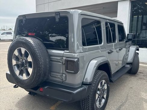 Used 2021 Jeep Wrangler Unlimited Sahara AWD/4WD image 4
