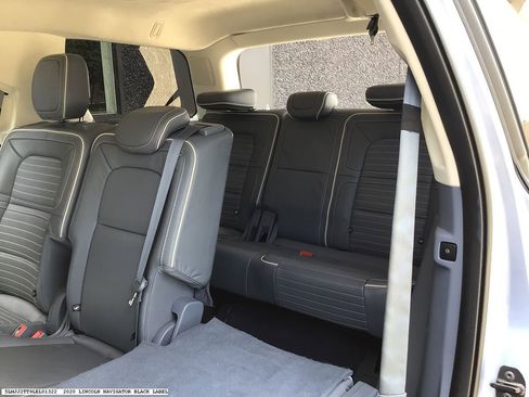 Used 2020 Lincoln Navigator Black Label AWD/4WD image 10