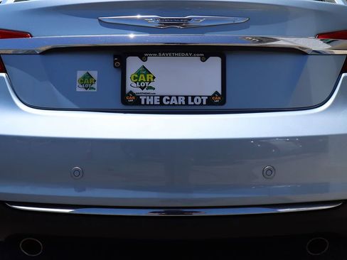 Used 2013 Chrysler 200 Limited FWD image 21