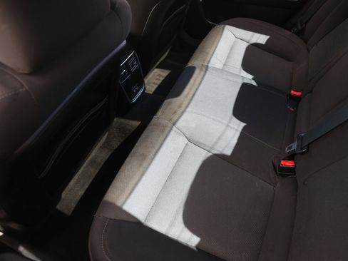 Used 2018 Dodge Charger R/T Scat Pack image 13