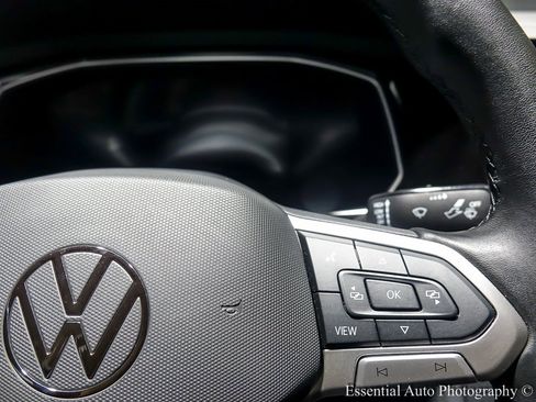 Used 2024 Volkswagen Jetta Sport image 19