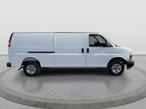 New 2025 GMC Savana 2500 Extended w/ Driver Convenience Package RWD image 9