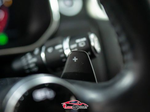 Used 2018 Land Rover Range Rover Long Wheelbase Supercharged image 28