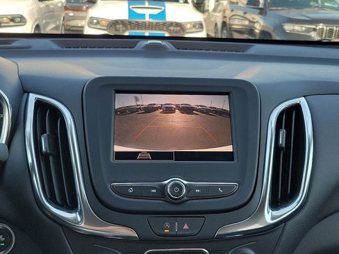 Used 2023 Chevrolet Equinox LT FWD image 16