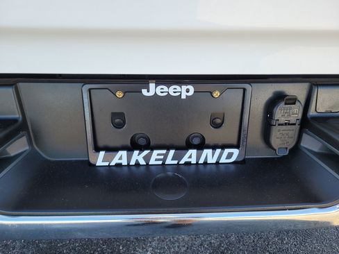 Used 2023 RAM 1500 Big Horn image 10