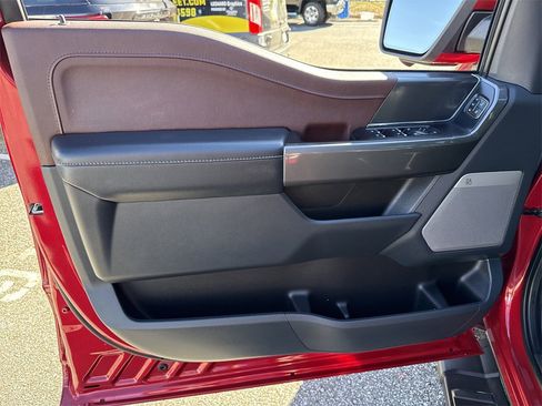 Used 2022 Ford F150 Lariat image 10