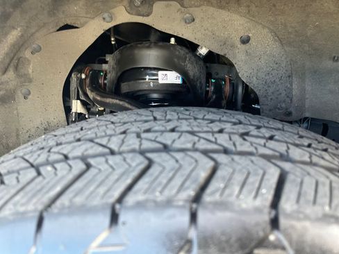 Used 2022 Ford F150 Lariat w/ Equipment Group 502A High image 34