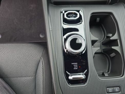 New 2026 Jeep Cherokee Laredo AWD/4WD image 34