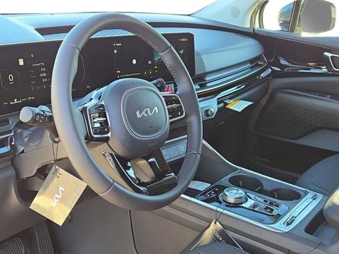 New 2026 Kia Carnival SX Prestige FWD image 17