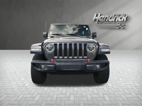 Used 2019 Jeep Wrangler Unlimited Rubicon w/ Dual Top Group AWD/4WD image 3