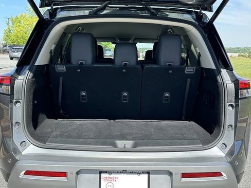 Certified 2025 Nissan Pathfinder SL AWD/4WD image 20