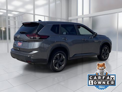 Certified 2025 Nissan Rogue SV AWD/4WD image 6
