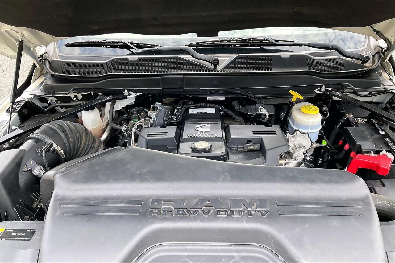 Certified 2022 RAM 3500 Laramie AWD/4WD image 38