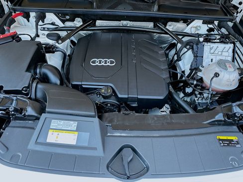 Used 2022 Audi Q5 2.0T Premium w/ Convenience Package AWD/4WD image 36