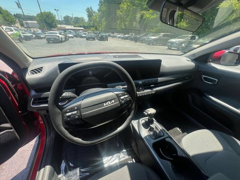 Used 2025 Kia K4 FWD image 24