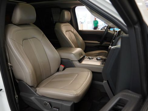 Used 2021 Ford Expedition Limited AWD/4WD image 40