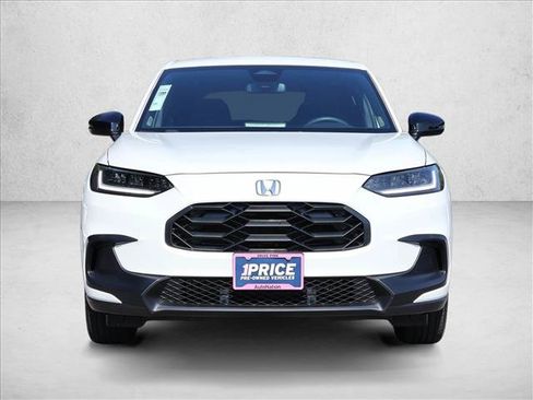 Used 2024 Honda HR-V Sport image 2