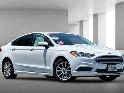 Used 2017 Ford Fusion SE w/ Fusion SE Technology Package