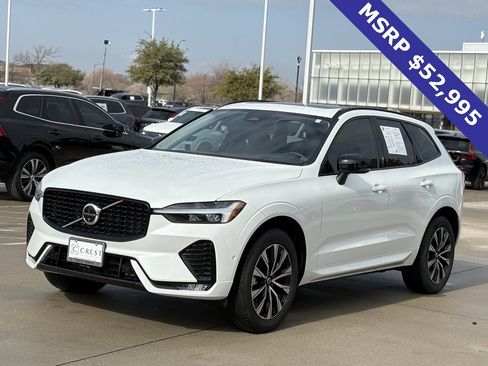 Certified 2025 Volvo XC60 B5 Plus image 3