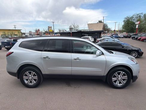 Used 2016 Chevrolet Traverse LT AWD/4WD image 8