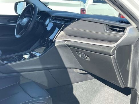 Used 2023 Jeep Grand Cherokee L Limited image 26