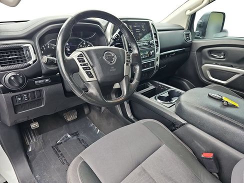 Used 2021 Nissan Titan SV w/ SV Convenience Package RWD image 16