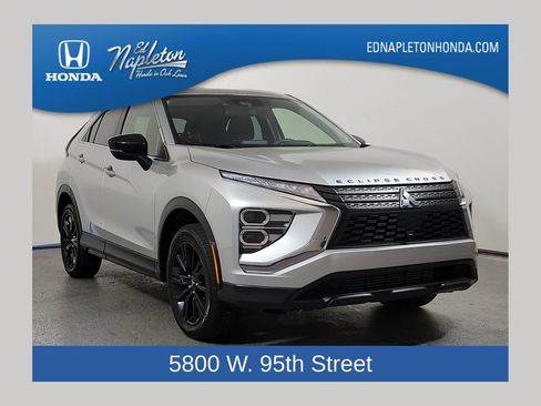 Used 2023 Mitsubishi Eclipse Cross LE AWD/4WD image 1