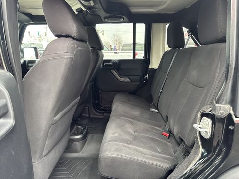 Used 2014 Jeep Wrangler Unlimited Sport w/ Quick Order Package 24S image 27