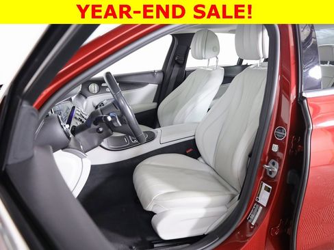 Certified 2022 Mercedes-Benz E 350 4MATIC Sedan image 32