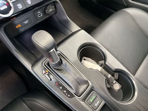 Used 2024 Honda Civic EX-L image 32