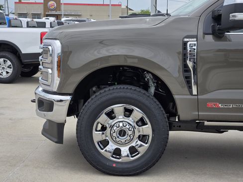 New 2026 Ford F250 King Ranch AWD/4WD image 9