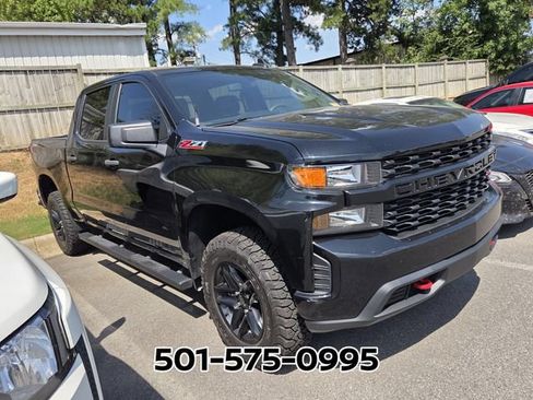 Used 2021 Chevrolet Silverado 1500 Custom Trail Boss w/ Midnight Edition AWD/4WD image 3
