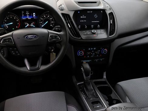Used 2018 Ford Escape SE w/ SE Sync 3 Package FWD image 16