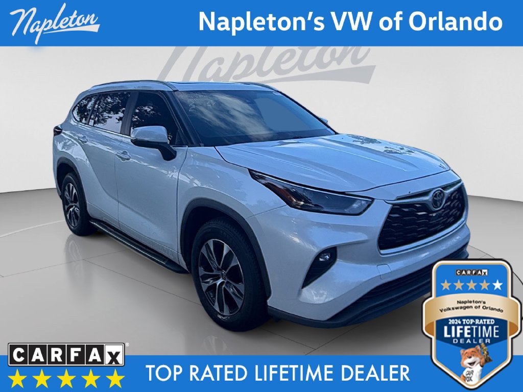 Used 2023 Toyota Highlander XLE FWD image 8