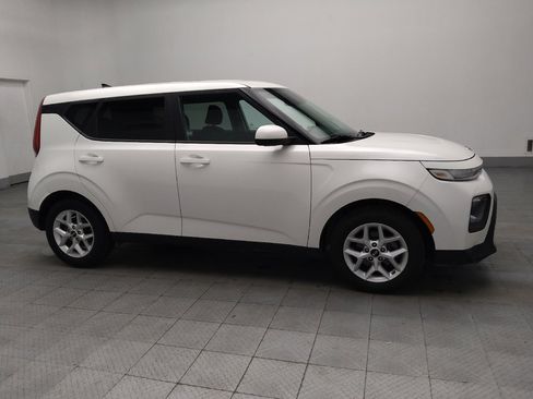 Used 2020 Kia Soul S image 11