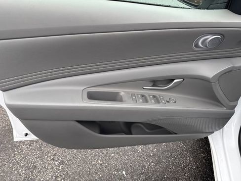 Certified 2025 Hyundai Elantra Sport image 10