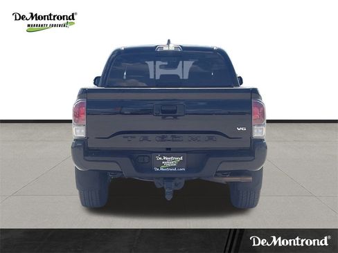 Used 2021 Toyota Tacoma TRD Sport image 6