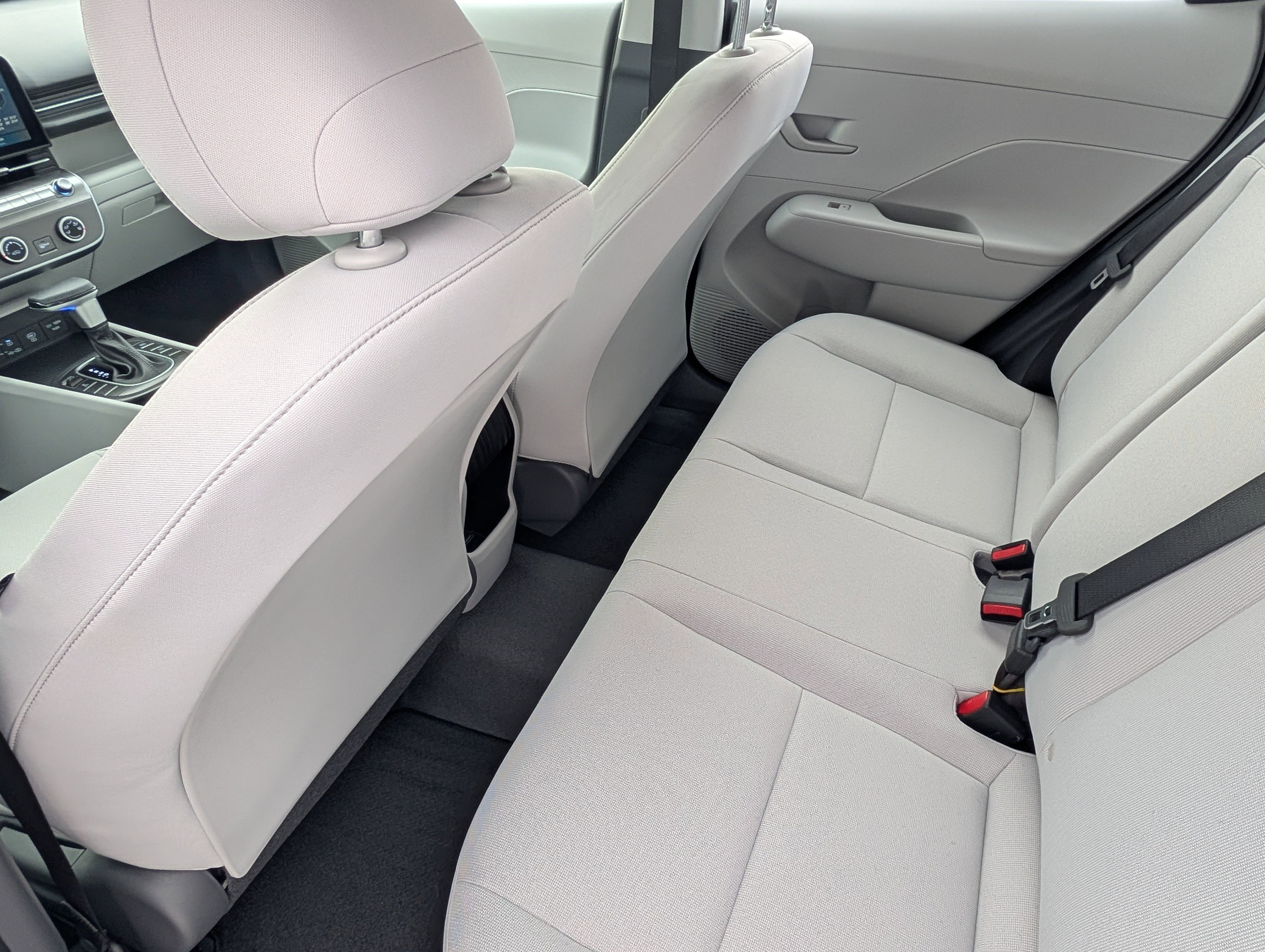 New 2026 Hyundai Kona SE AWD/4WD image 8