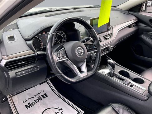 Used 2019 Nissan Altima 2.5 SL FWD image 15