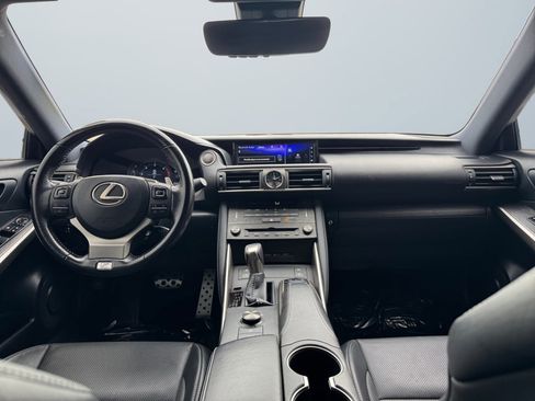 Used 2020 Lexus IS 300 F Sport w/ F Sport Package image 9