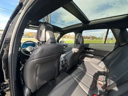Used 2026 Mercedes-Benz GLC 300 4MATIC image 18