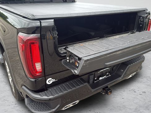 Used 2023 GMC Sierra 1500 Denali w/ Technology Package AWD/4WD image 27