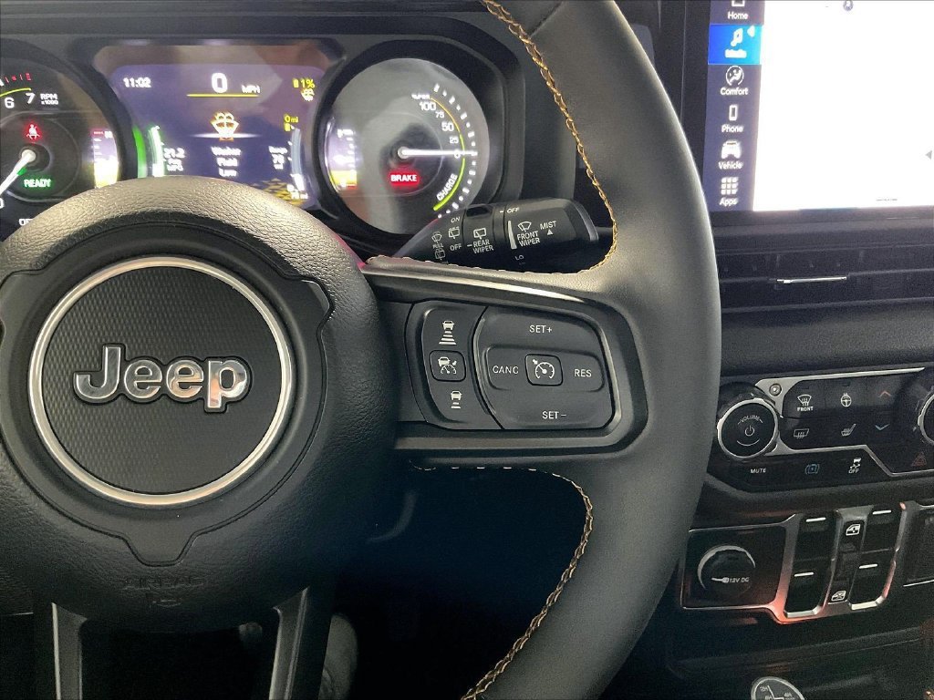 Used 2024 Jeep Wrangler Unlimited w/ Convenience Group AWD/4WD image 23