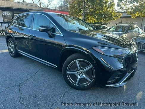 Used 2023 Mercedes-Benz EQS 580 4MATIC SUV image 2