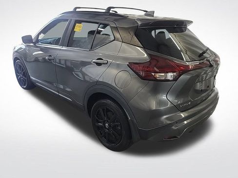 Used 2021 Nissan Kicks SR w/ SR Premium Package FWD image 11