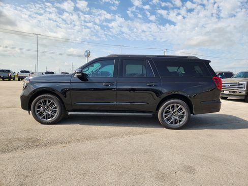New 2026 Ford Expedition Max Platinum w/ Stealth Appearance Package AWD/4WD image 3