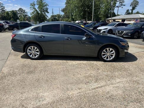 Used 2019 Chevrolet Malibu LT FWD image 4