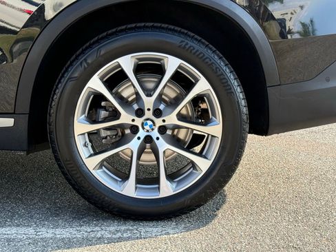 Certified 2024 BMW X5 sDrive40i w/ Parking Assistance Package image 19