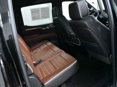 Used 2023 GMC Sierra 1500 Denali Ultimate image 16